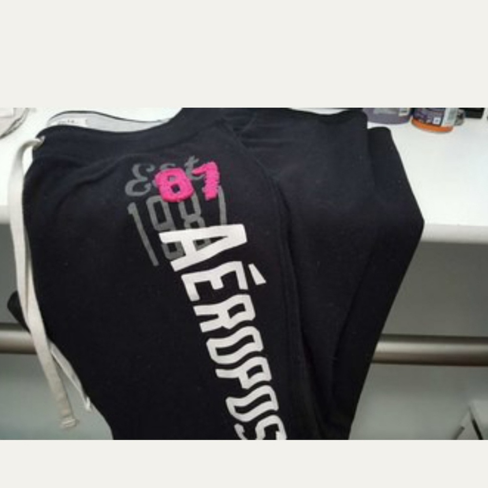 WOMEN'S AEROPOSTALE SWEATS